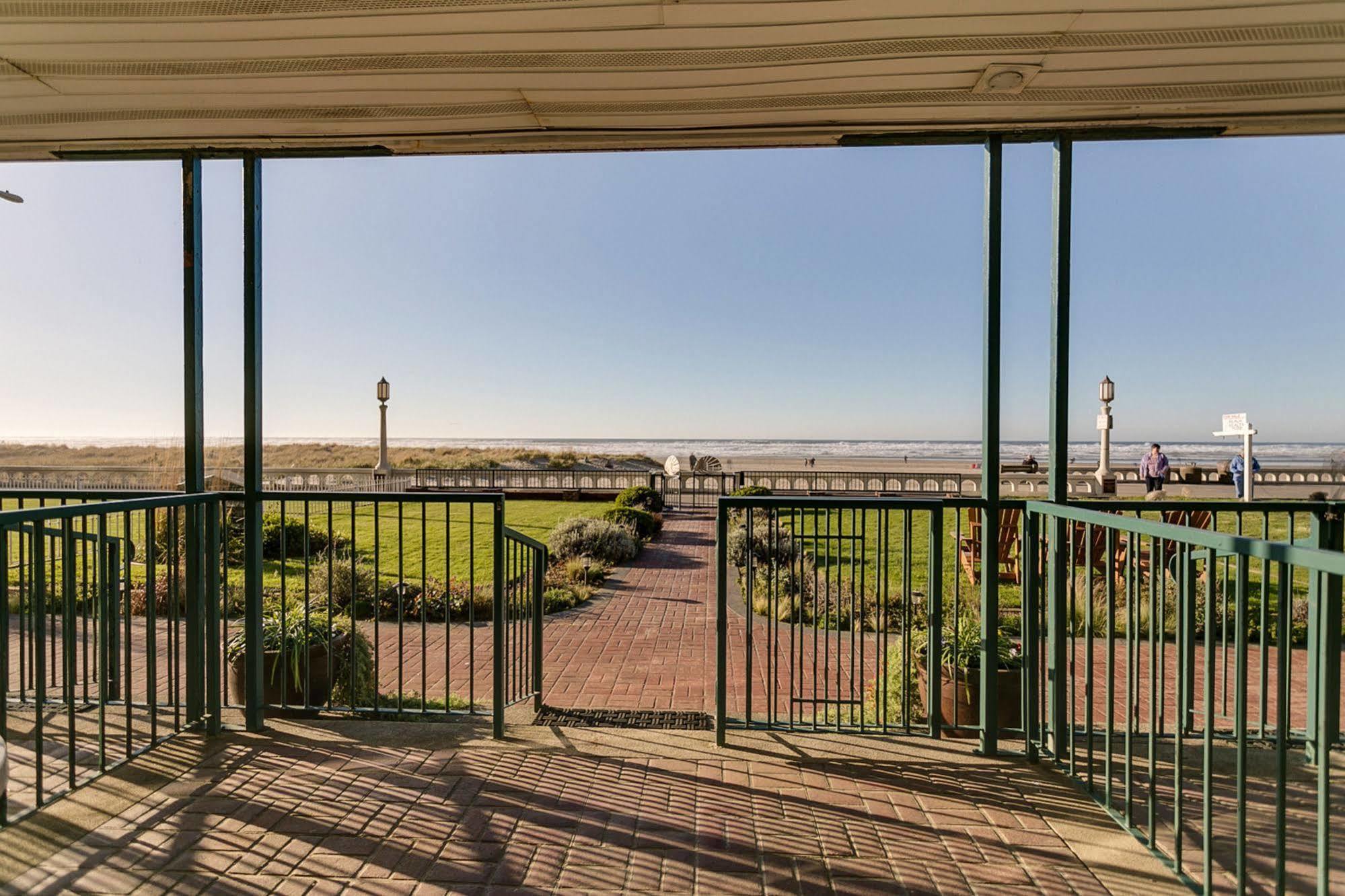 Inn At The Prom Oceanfront Seaside Exterior foto